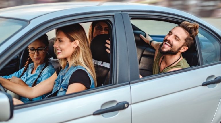 jeunes conducteur voiture d'occasion