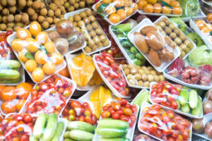 Espagne : interdiction de la vente des fruits et légumes emballés sous plastique en 2023