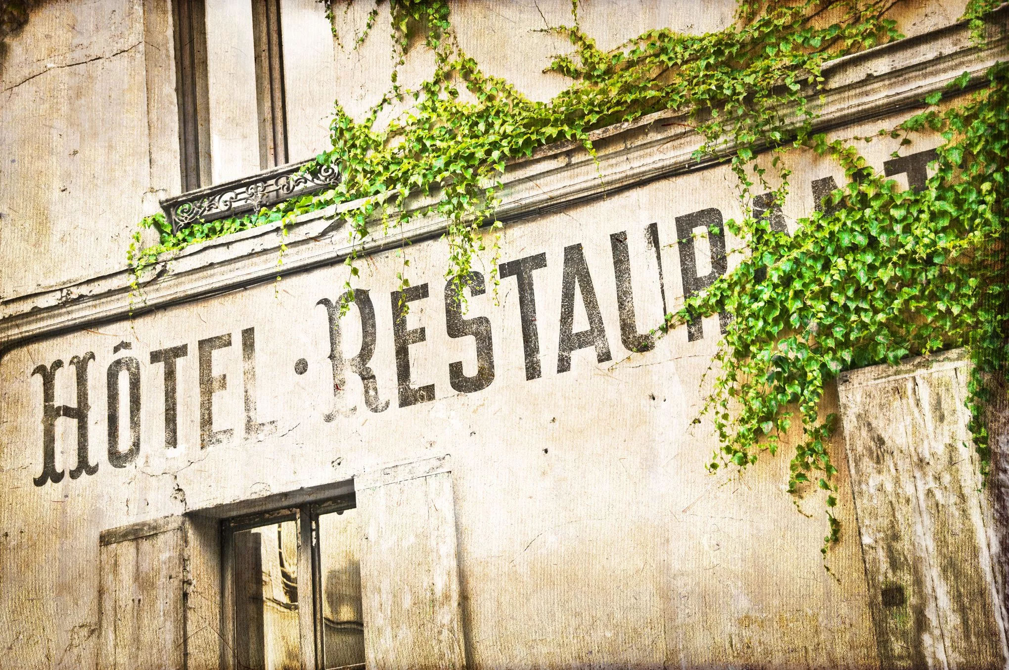 Façade d'un hôtel restaurant