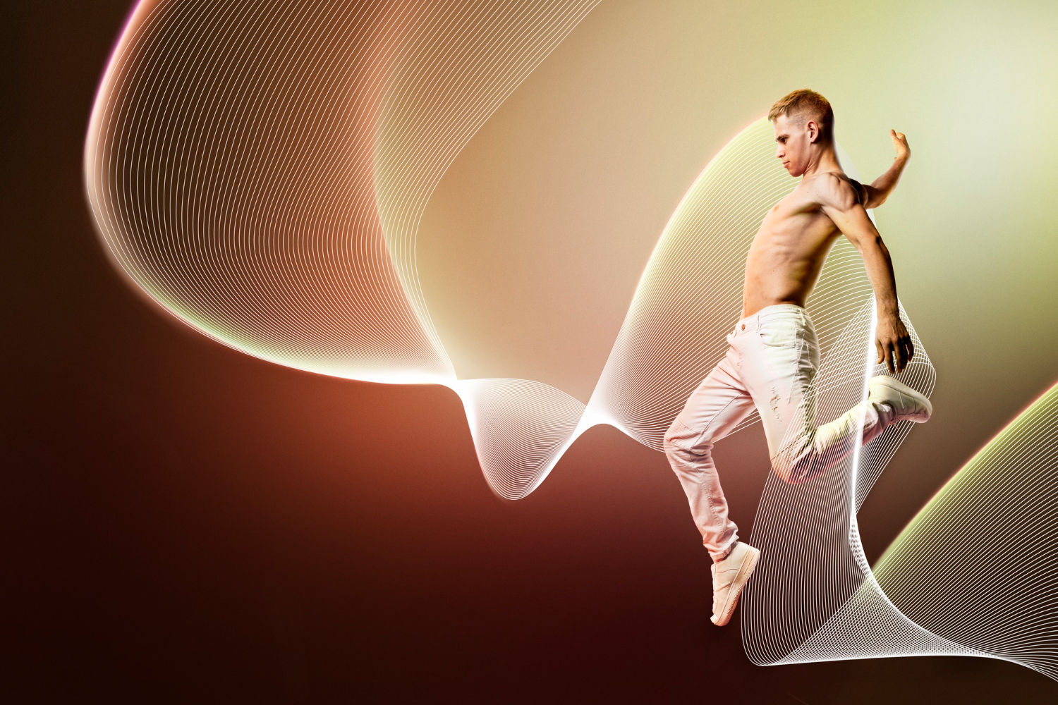 Danseur en plein saut entouré d'ondes numériques lumineuses.